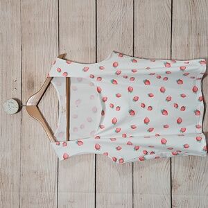 New Free Kisses White Tank Top with Strawberry Print 1X